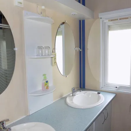 别墅 - Decouvrez Ce Mobil-home Sur Un Terrain Prive