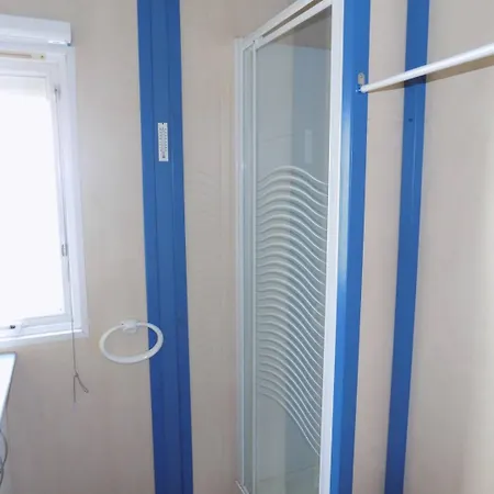 - Decouvrez Ce Mobil-home Sur Un Terrain Prive 别墅 *