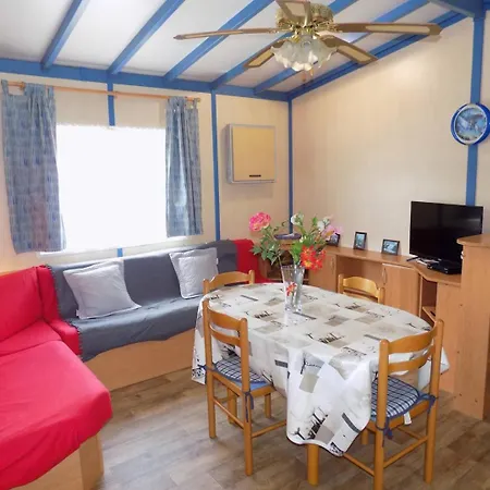 别墅 - Decouvrez Ce Mobil-home Sur Un Terrain Prive